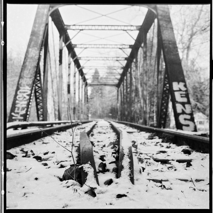 Wintry Bridge, Bare Rails